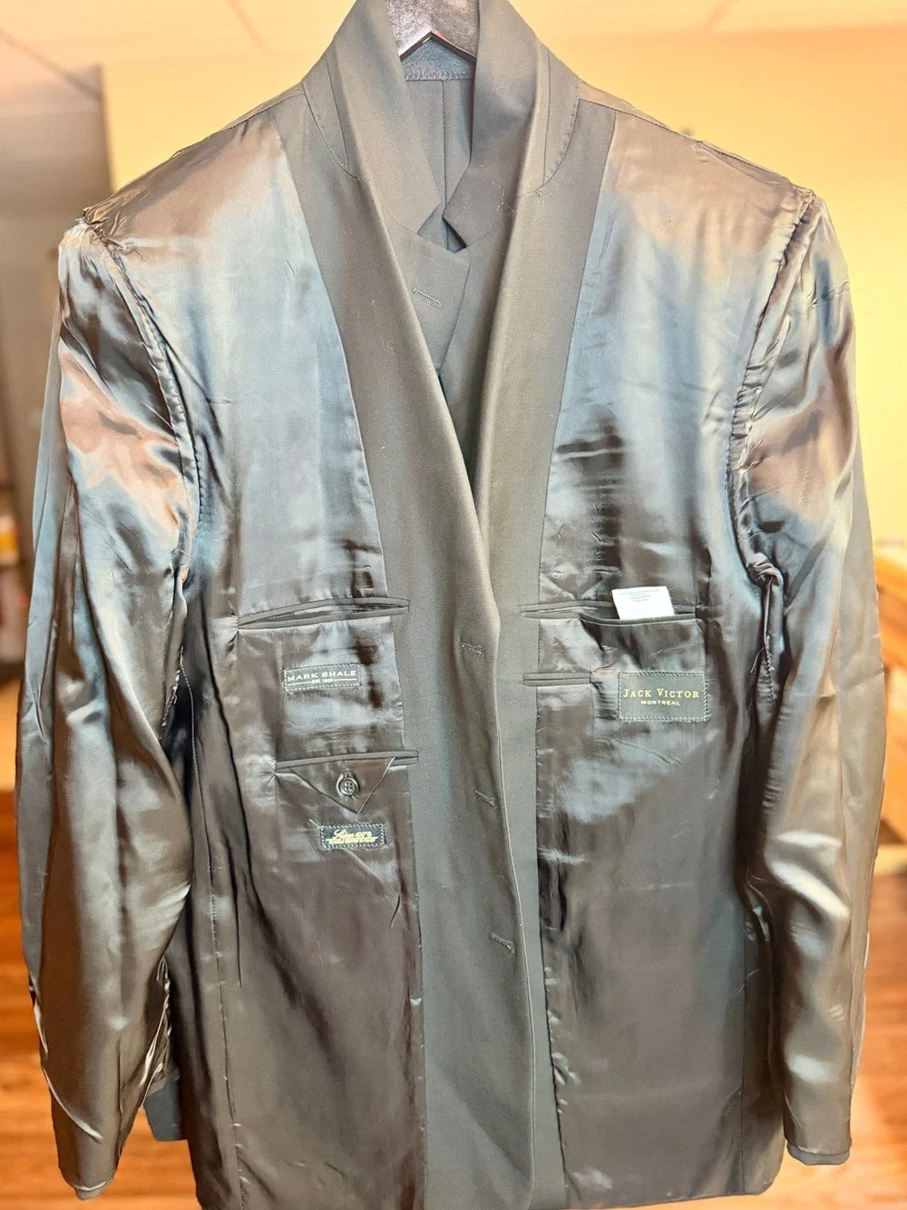 Black 3-Button Blazer - Super 100's Wool (44L)